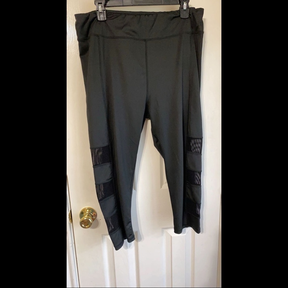 Fit Fab workout leggings